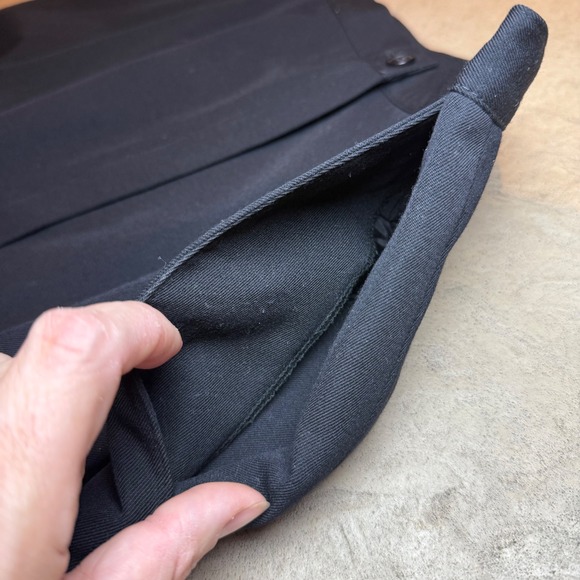 Vintage Liz Claiborne 100% Wool A-Line Skirt Black Size 8 Made in Korea - Picture 5 of 7